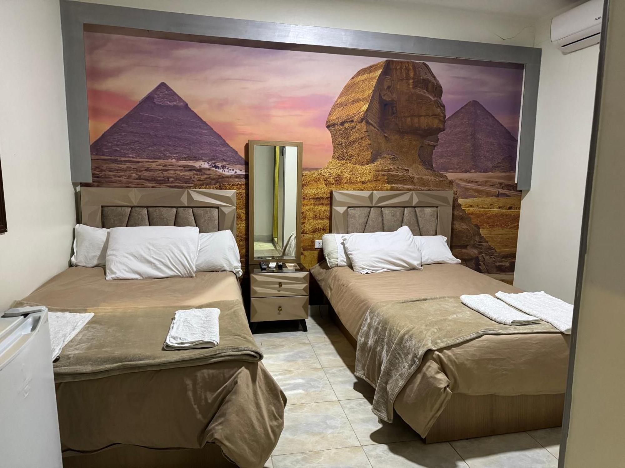 Отель Nefertiti Pyramids View Каир Экстерьер фото