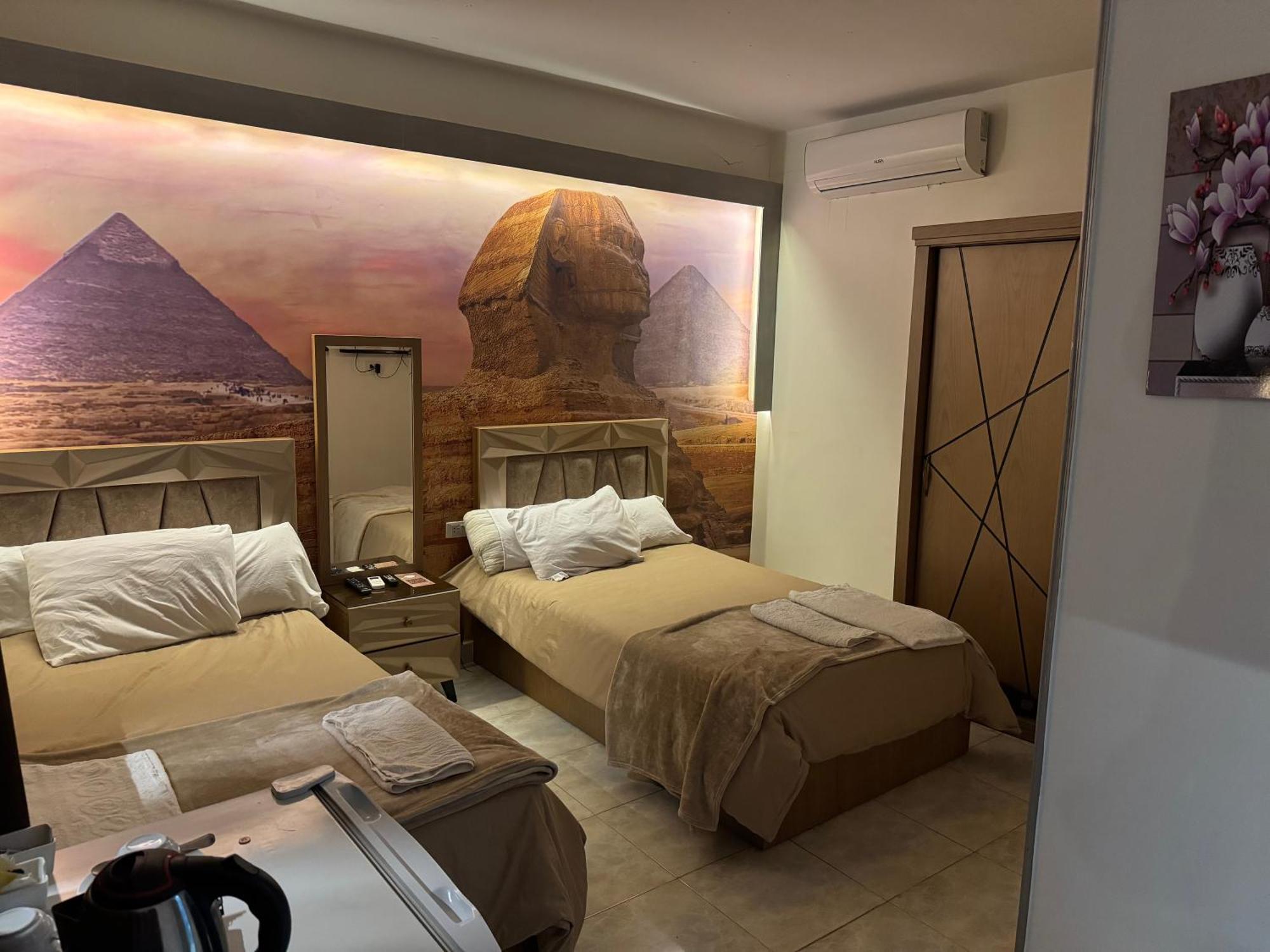 Отель Nefertiti Pyramids View Каир Экстерьер фото