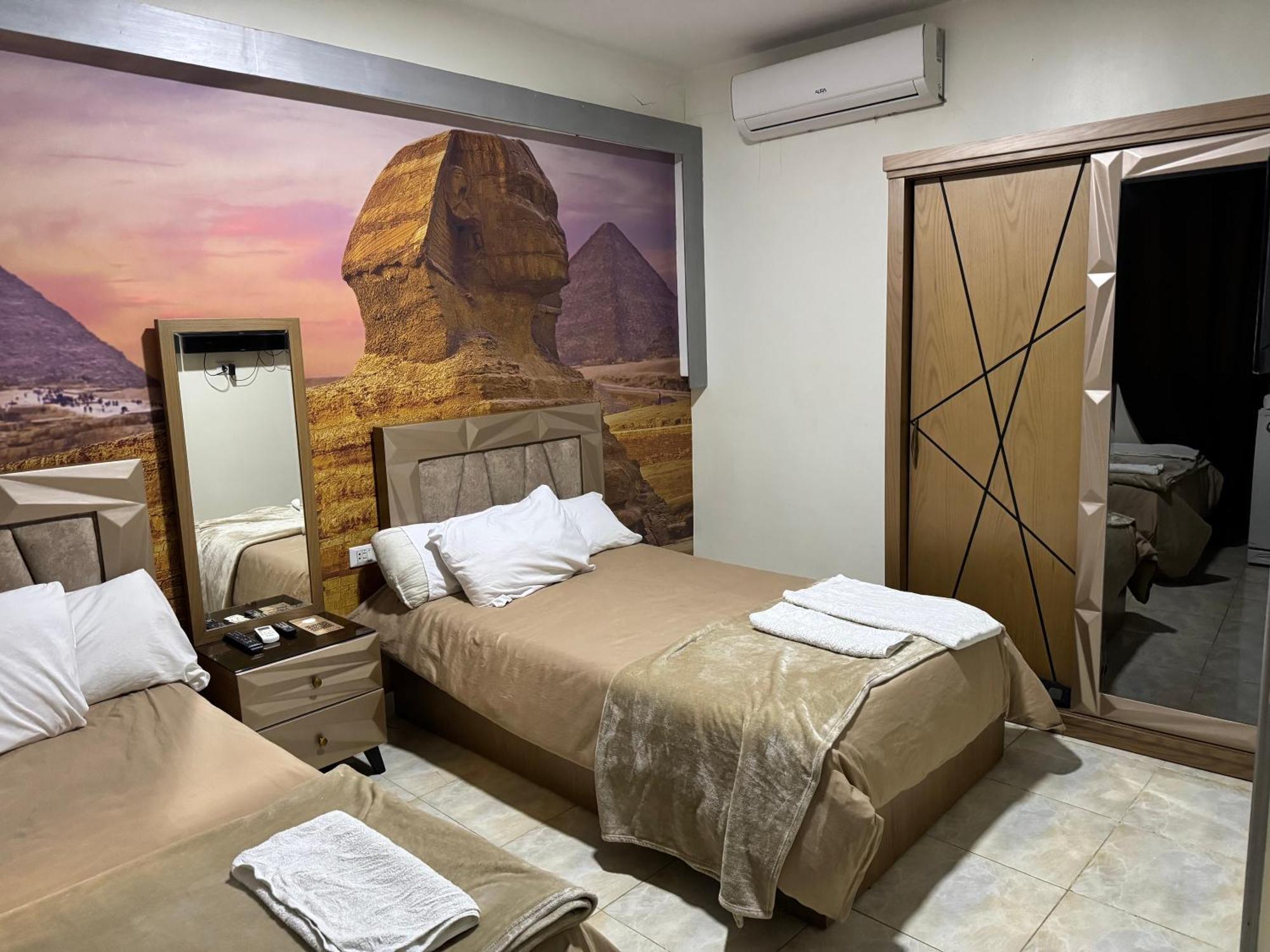 Отель Nefertiti Pyramids View Каир Экстерьер фото